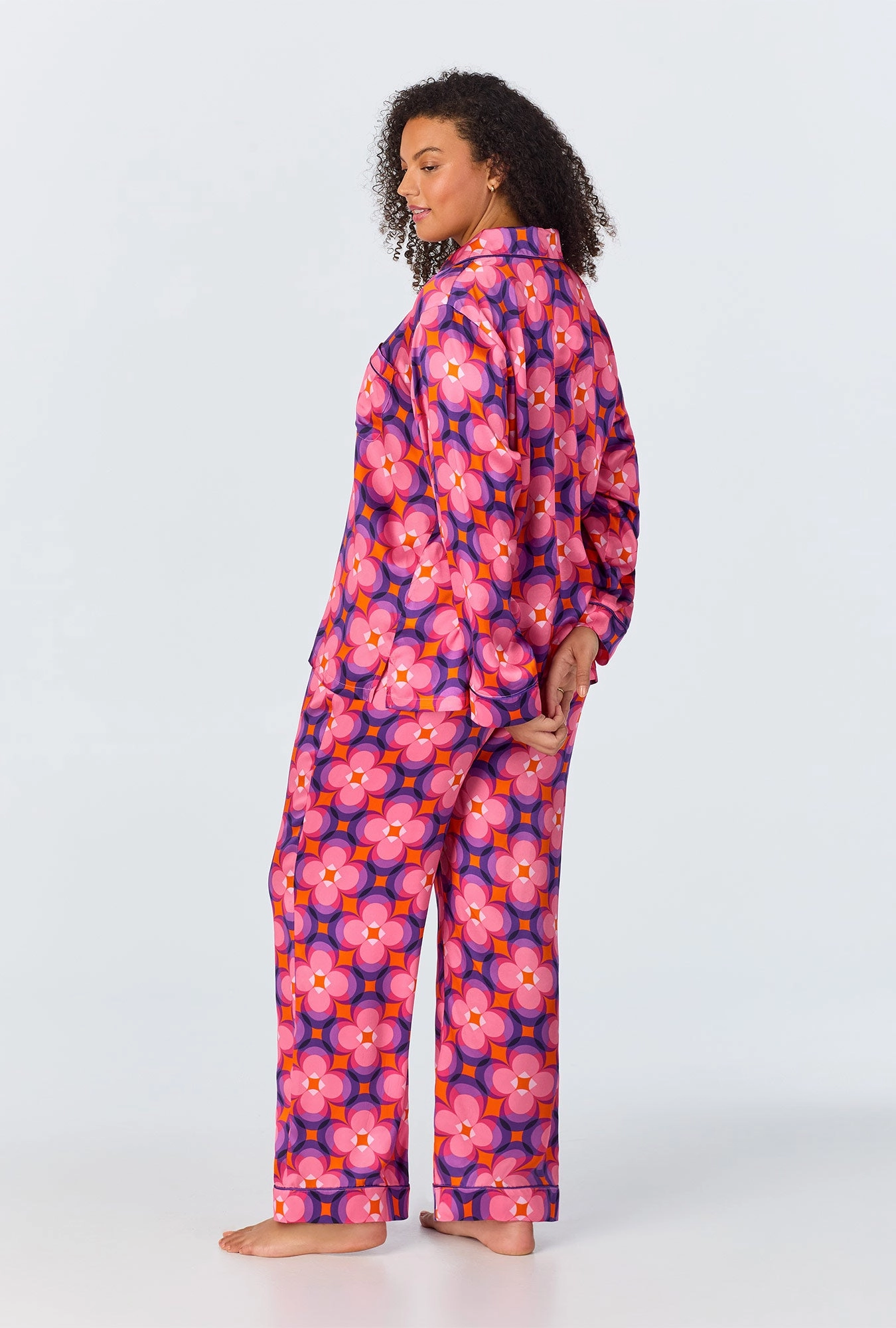 BedHead x Trina Turk Space Cat Long Sleeve Classic Woven Washable Silk PJ Set
