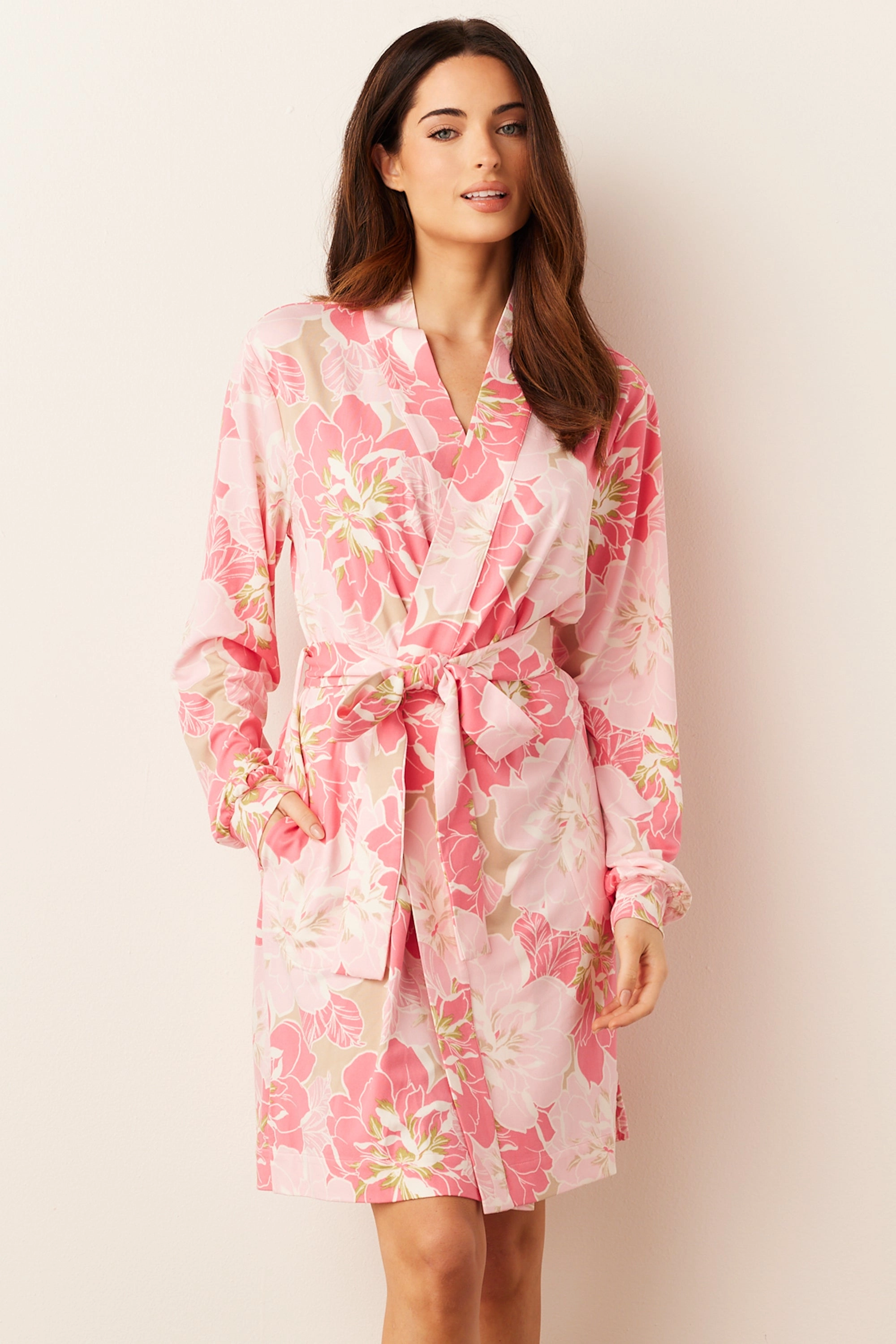 Quinn Banded Short Robe | Dahlia